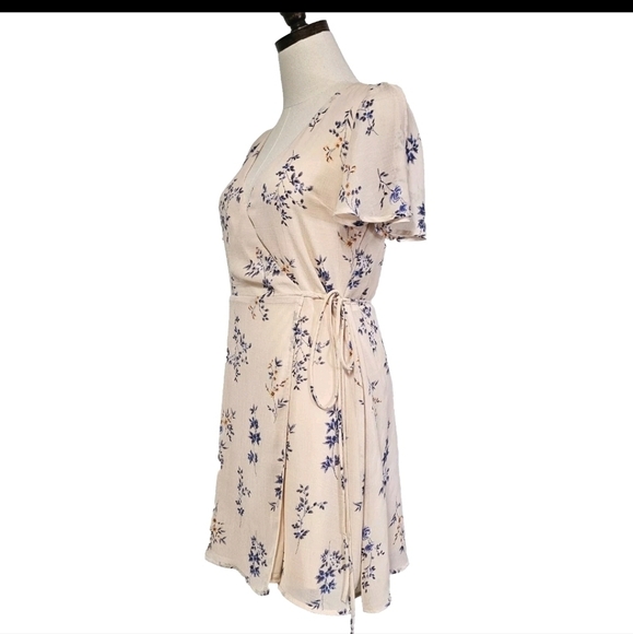 Lulu's Made With Love Small Blush Peach Floral Wrap Casual Mini Short Dress - Picture 4 of 15